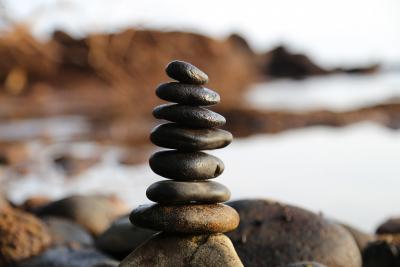 rocks balancing